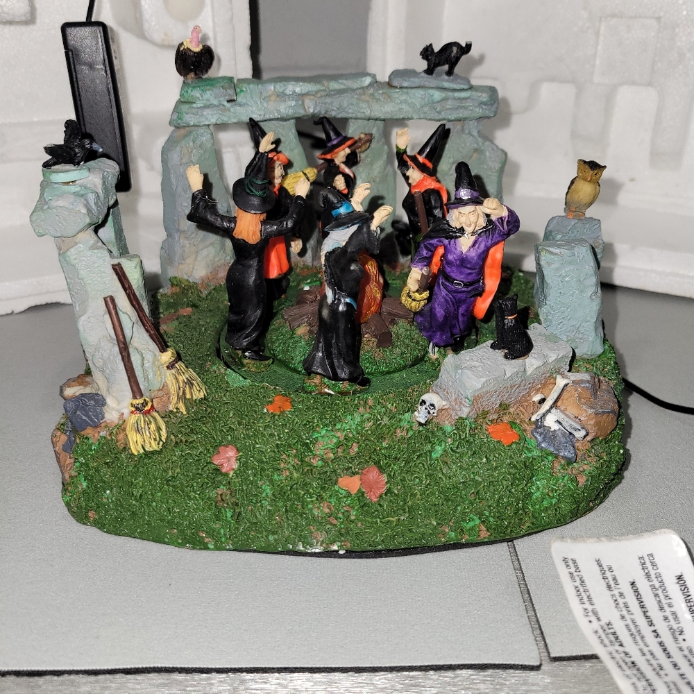 Lemax Spookytown Dancing Witches.